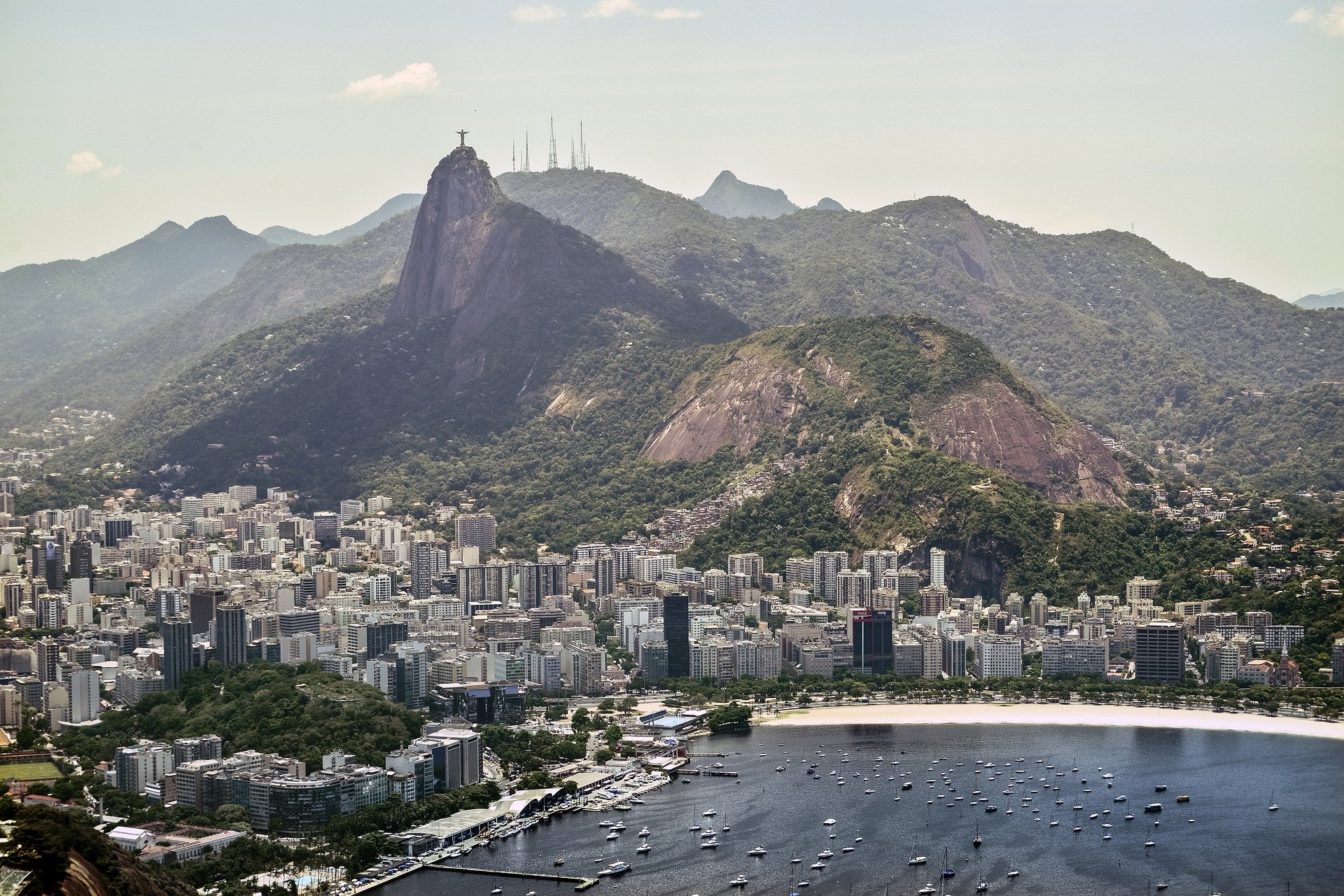 Rio de Janeiro – magiczne miasto Brazylii