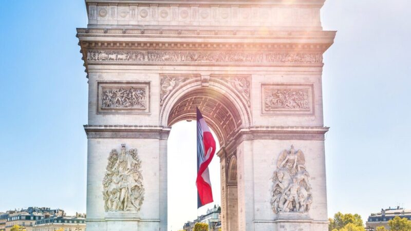 Co przywieźć z Francji – najlepsze pamiątki i prezenty